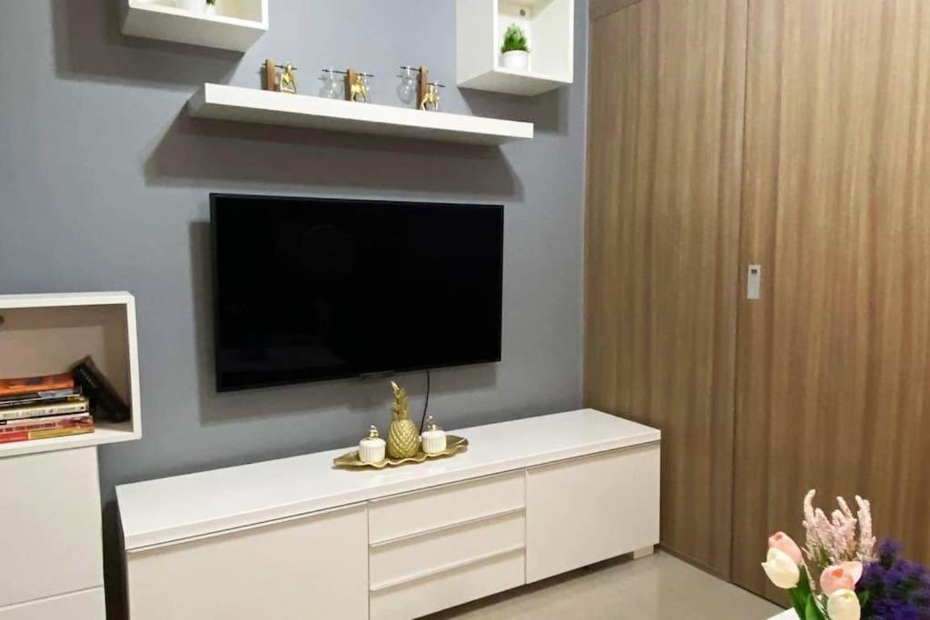 Fully Equipped 1Br Condo At Shore2 Near To Moa Manila Exterior photo
